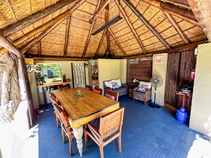 Johannesburg Accommodation at The Thatch House on the Park | Viya