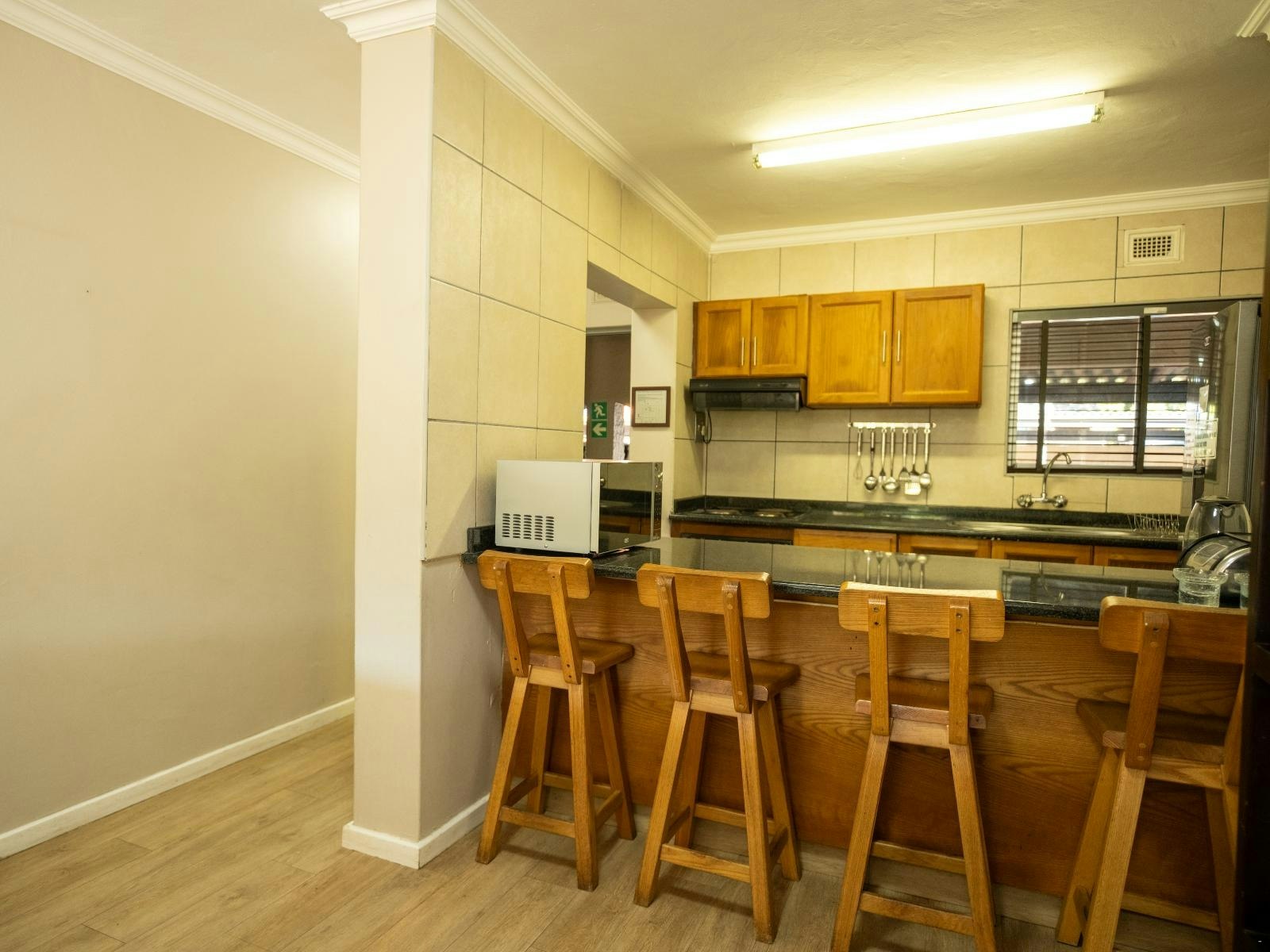 Lakeview Cabanas - Unit 8 image no 11 of 38