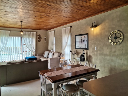 Jeffreys Bay Accommodation at  | Viya