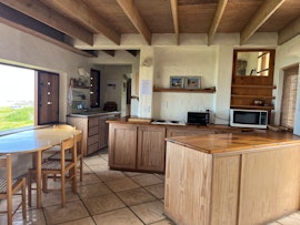 Struisbaai Accommodation at Nowe’s Keep | Viya