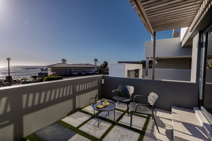 Cape Town Accommodation at Oceanscape Studio | Viya