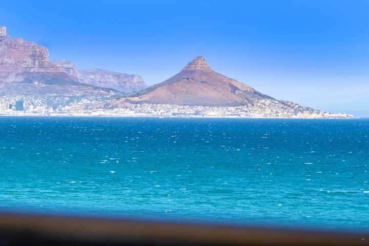 Cape Town Accommodation at The Waves 1002 | Viya