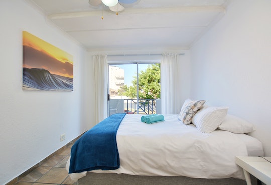 Bloubergstrand Accommodation at  | Viya