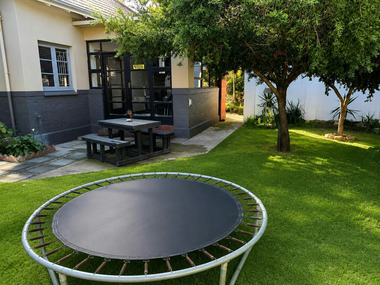 Salisbury House by 306 Accommodations image no 4 of 7