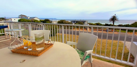 Hermanus Accommodation at  | Viya