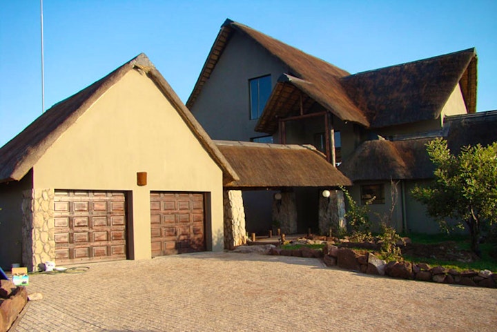 Limpopo Accommodation at Leopardsrock Bush Villa | Viya