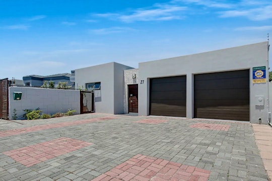 Bloubergstrand Accommodation at  | Viya