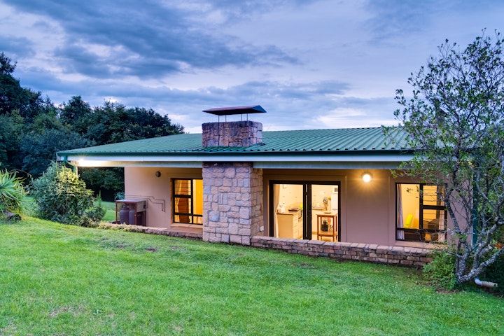 Champagne Castle Accommodation at Drakensberg Creek Cottage & Drakensberg Vultures View | Viya