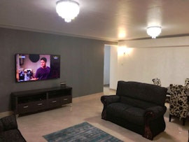 Gqeberha (Port Elizabeth) Accommodation at Spacious Beachfront Apartment | Viya