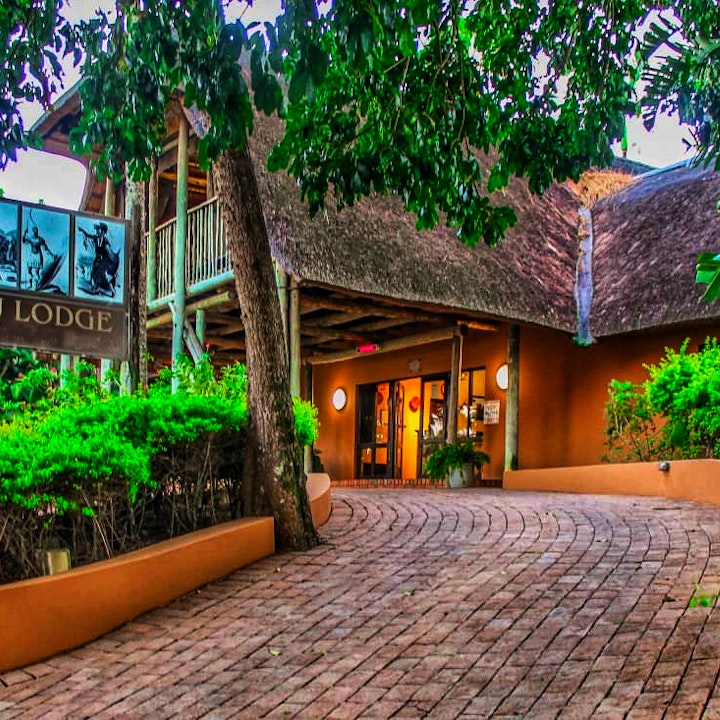 KwaZulu-Natal Accommodation at AmaZulu Lodge | Viya