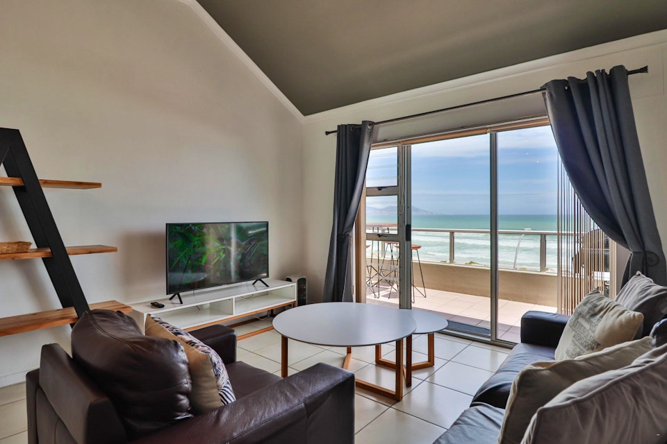 Bloubergstrand Accommodation at  | Viya