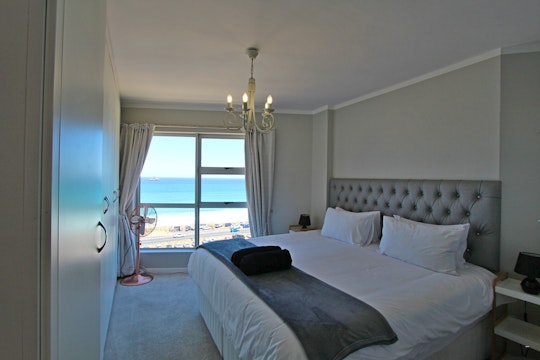 Bloubergstrand Accommodation at  | Viya