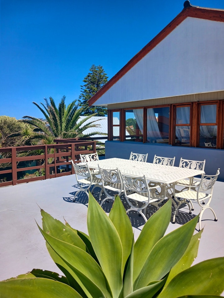 Overberg Accommodation at Vergezicht Vakansie Huis | Viya