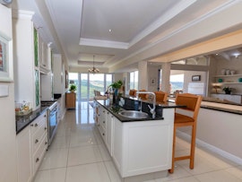 Plettenberg Bay Accommodation at Mountain Estate Villa | Viya