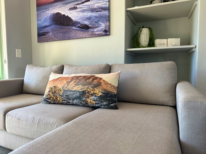 Cape Town Accommodation at Golf on the Beach Luxury Apartment | Viya
