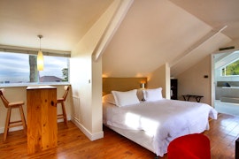 City Bowl Accommodation at Cape Paradise Standard Apartments | Viya