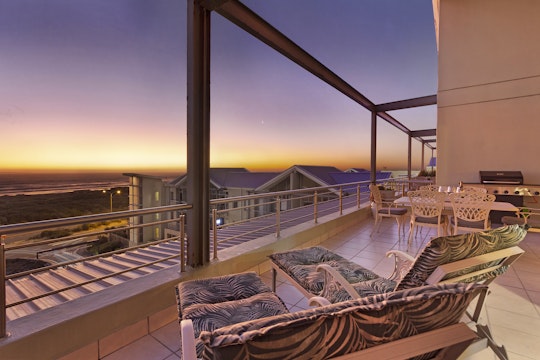 Bloubergstrand Accommodation at  | Viya