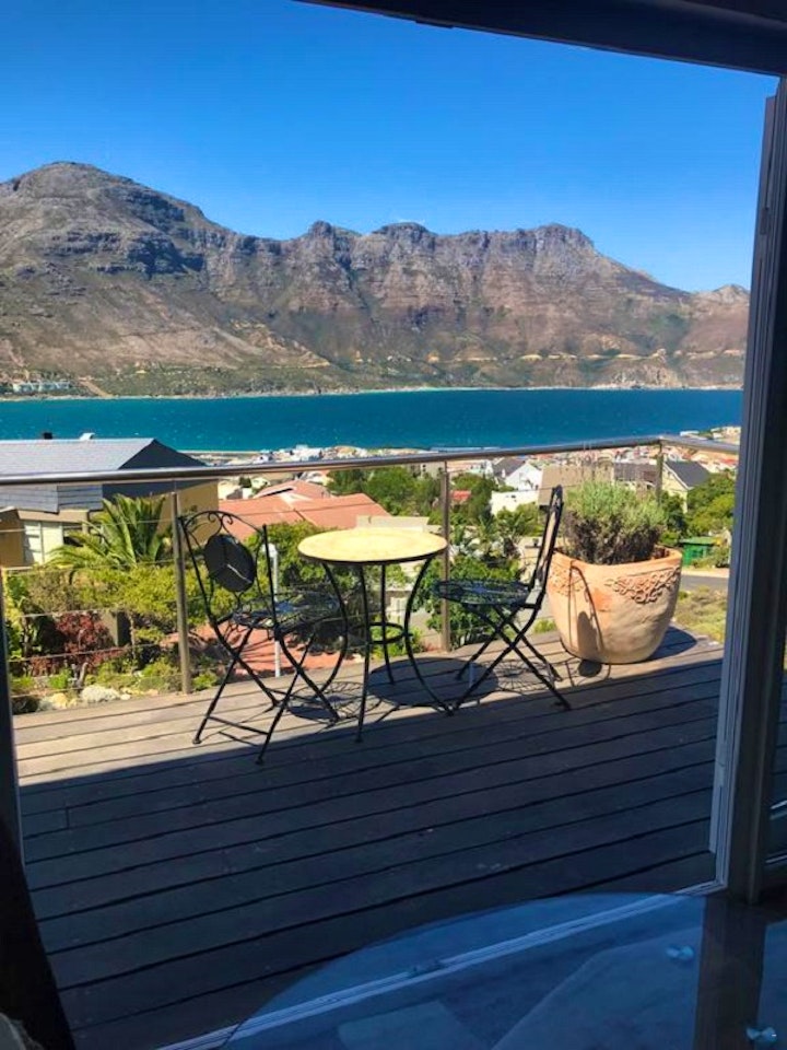 Cape Town Accommodation at Hout Bay Breeze | Viya