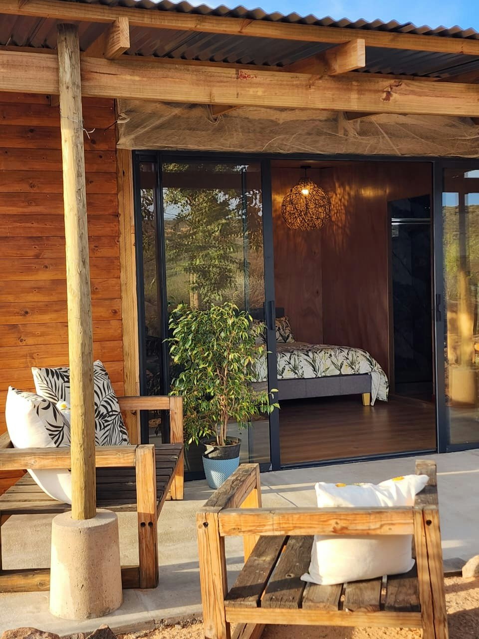 Namroo Cabin image no 1 of 11