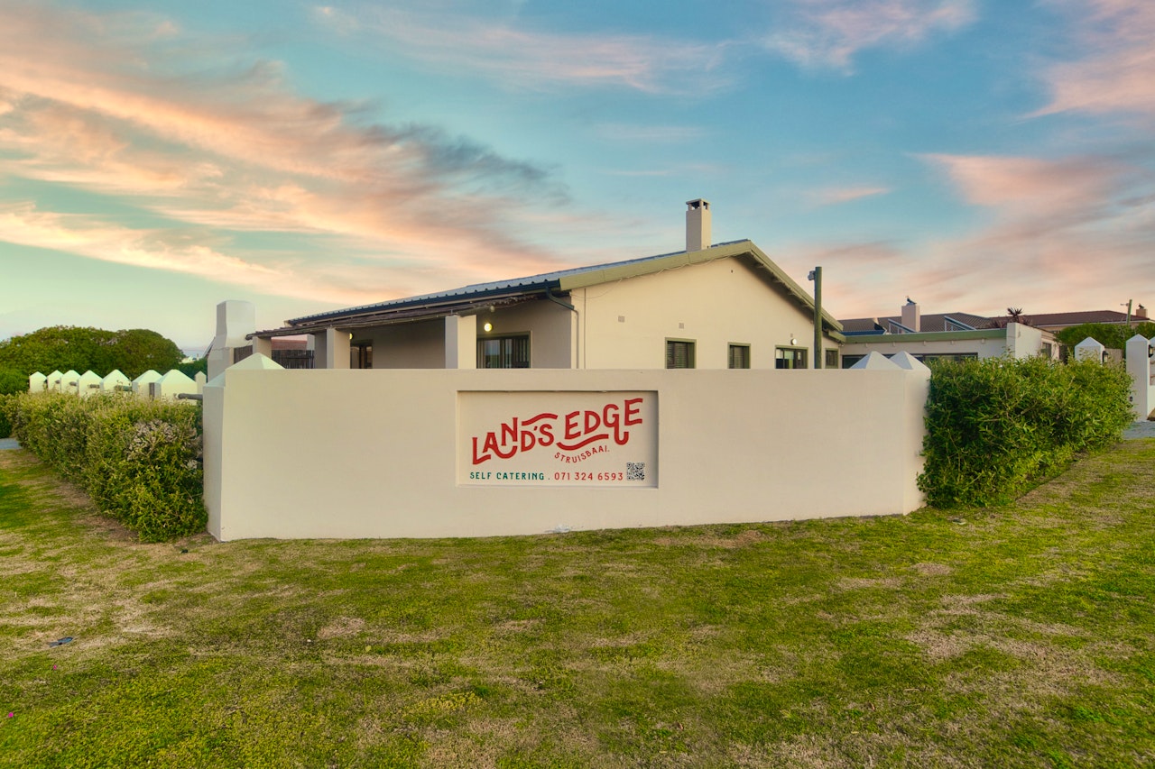 Struisbaai Accommodation at  | Viya