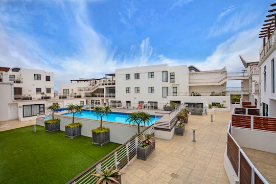 Bloubergstrand Accommodation at  | Viya