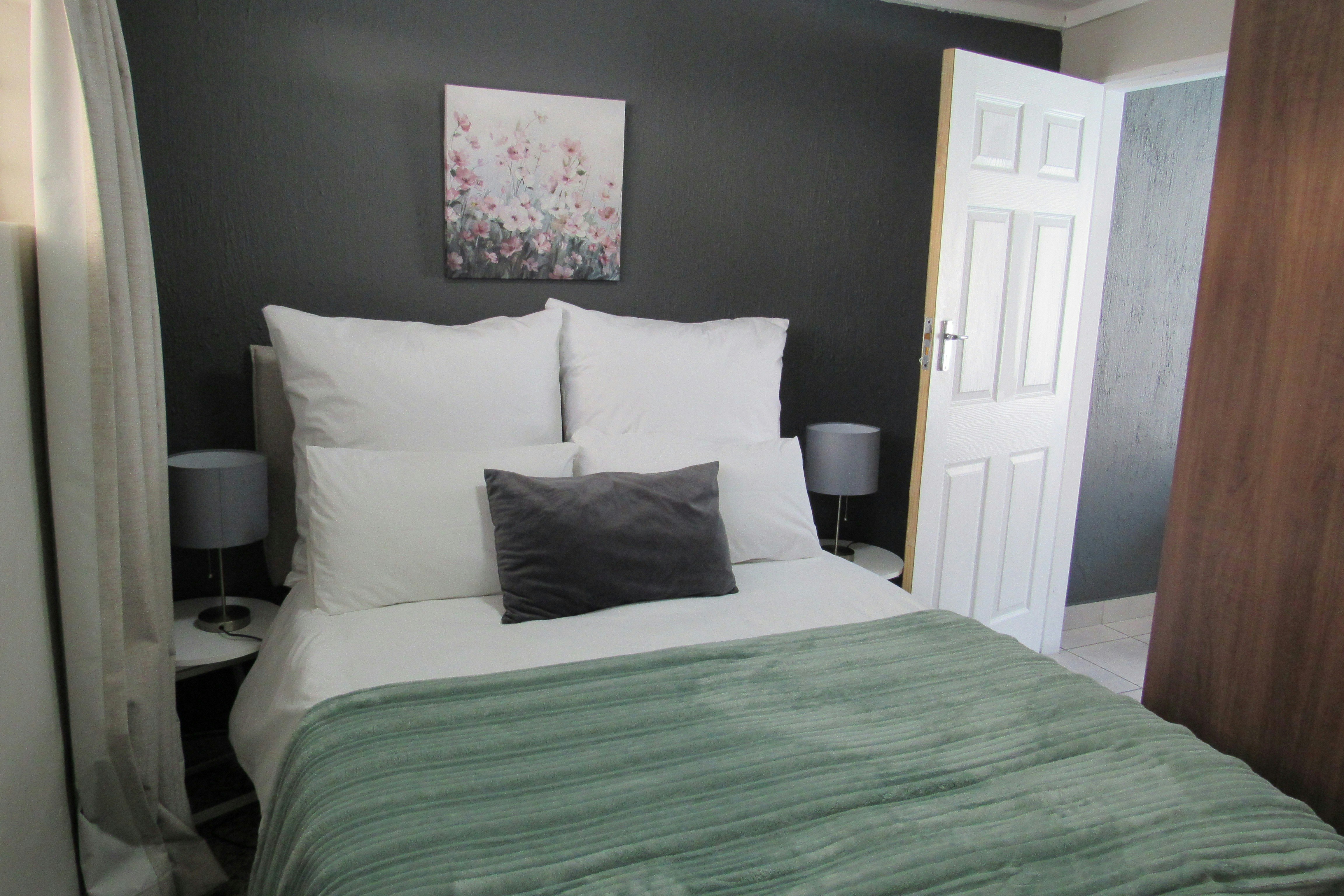 Poolside Garden Studio image no 10 of 20