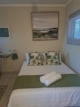 Garden Route Accommodation at Karoo Wegbreuk | Viya