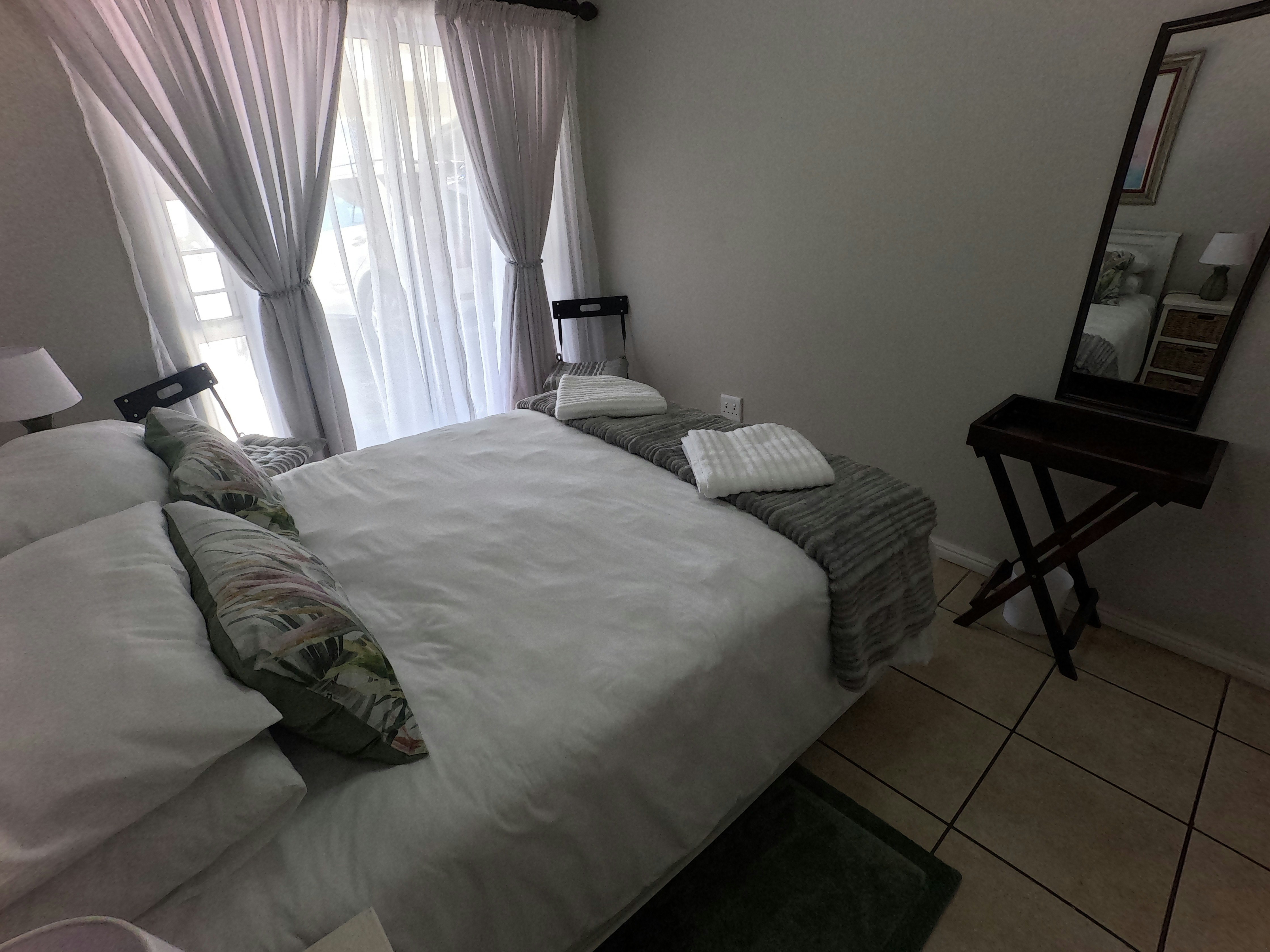 Marina Martinique Aruba Breeze Condo image no 28 of 37
