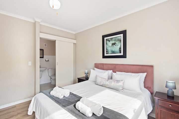 Cape Town Accommodation at Bougain Villa CB206 | Viya