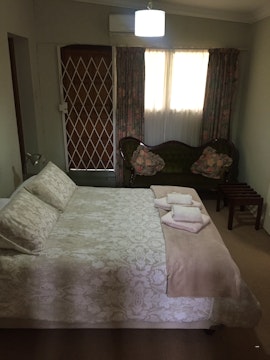 Kroonstad Accommodation at Rose Cottage | Viya