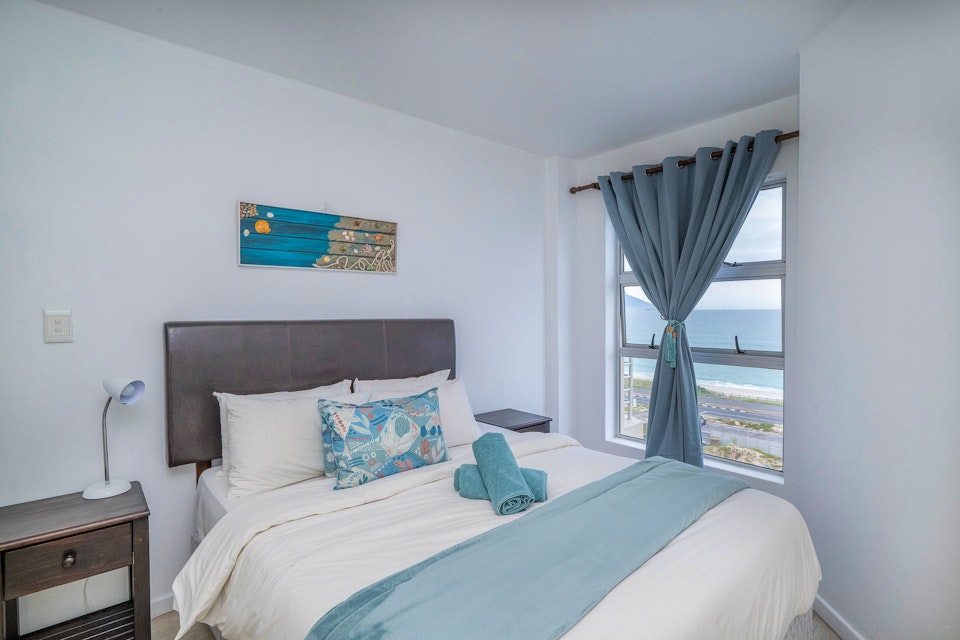 Bloubergstrand Accommodation at  | Viya