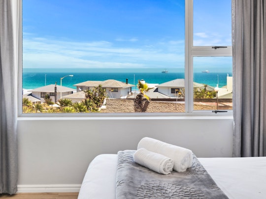 Bloubergstrand Accommodation at  | Viya