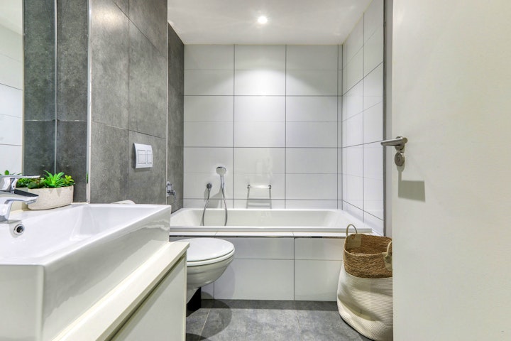Cape Town Accommodation at Classic Luxury Apartment | Viya