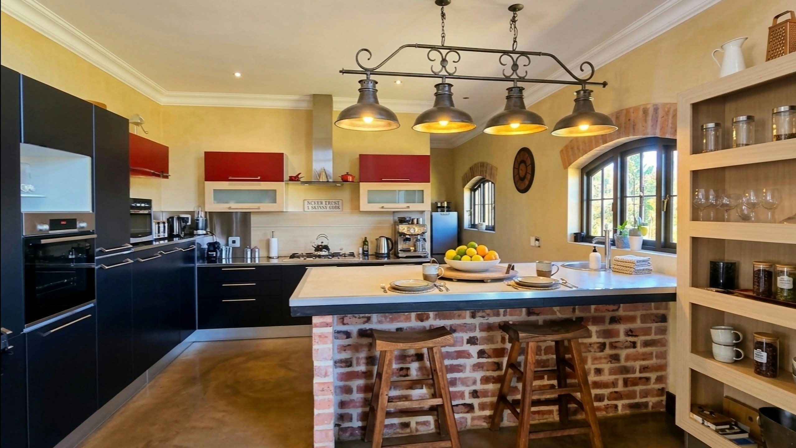Sandmartins Luxury Villa image no 27 of 55