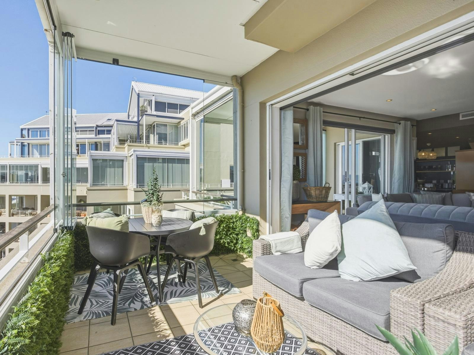 Mountain Marina - One Bedroom Luxury Premier 1 image no 4 of 25