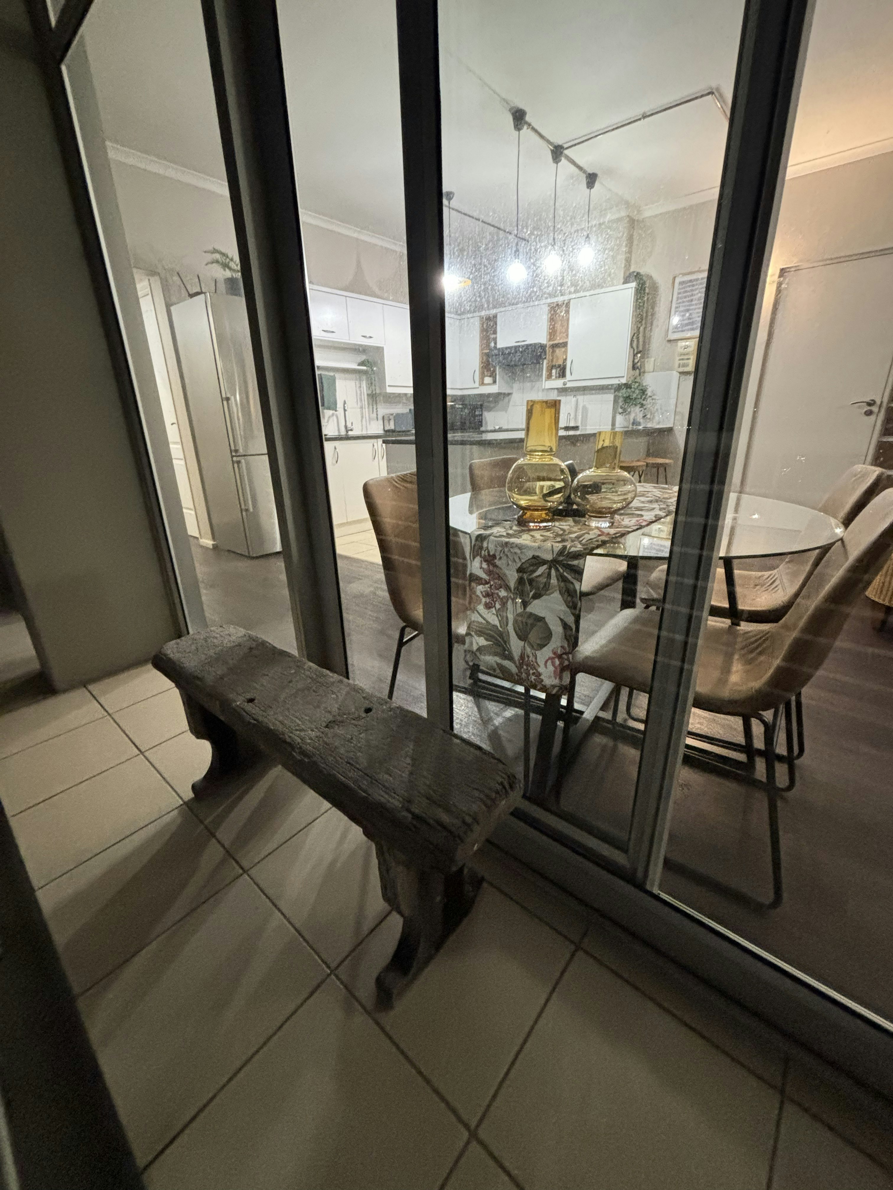 Luxury Top-Floor Retreat image no 65 of 82