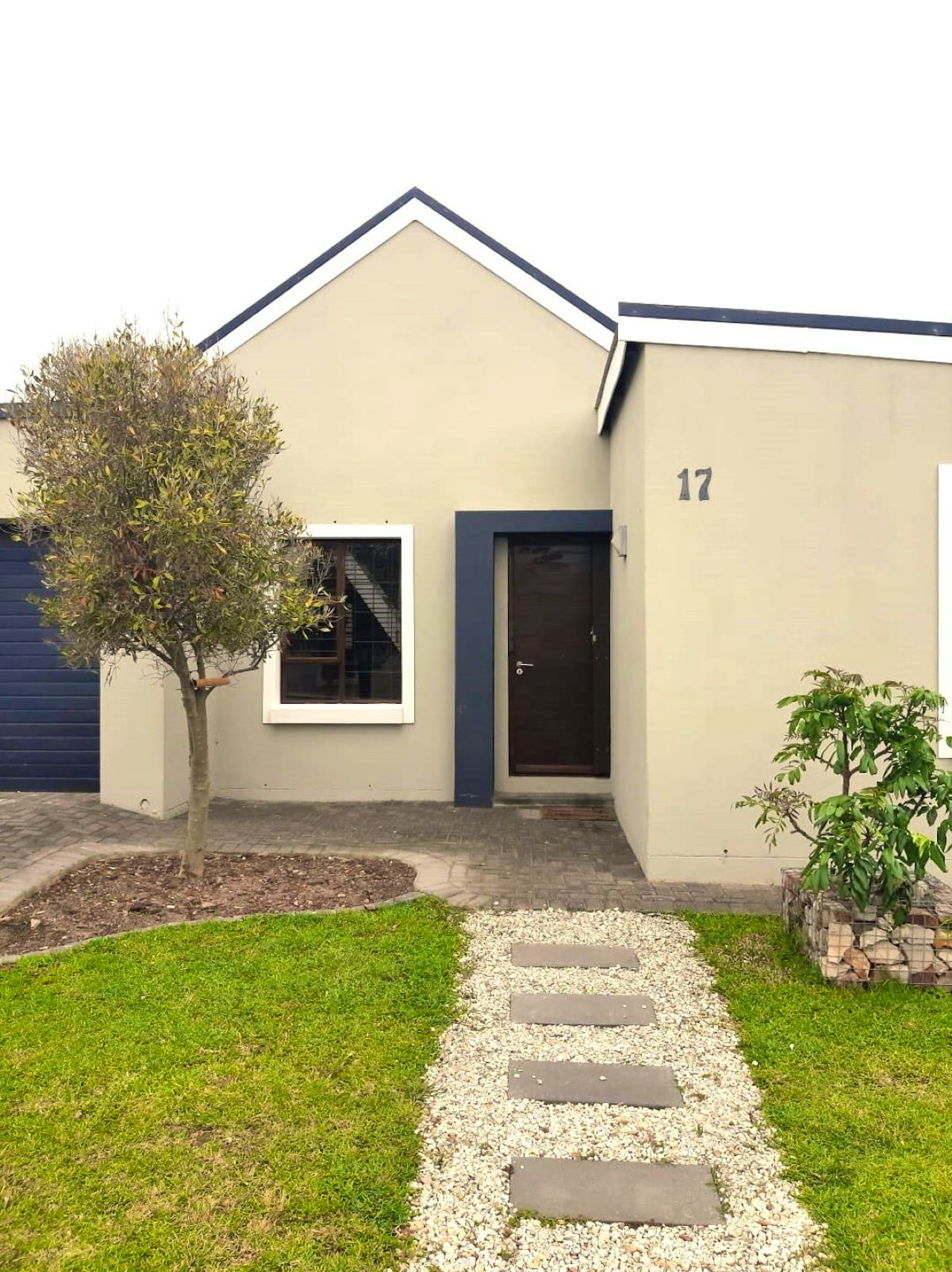 Hermanus Accommodation at  | Viya