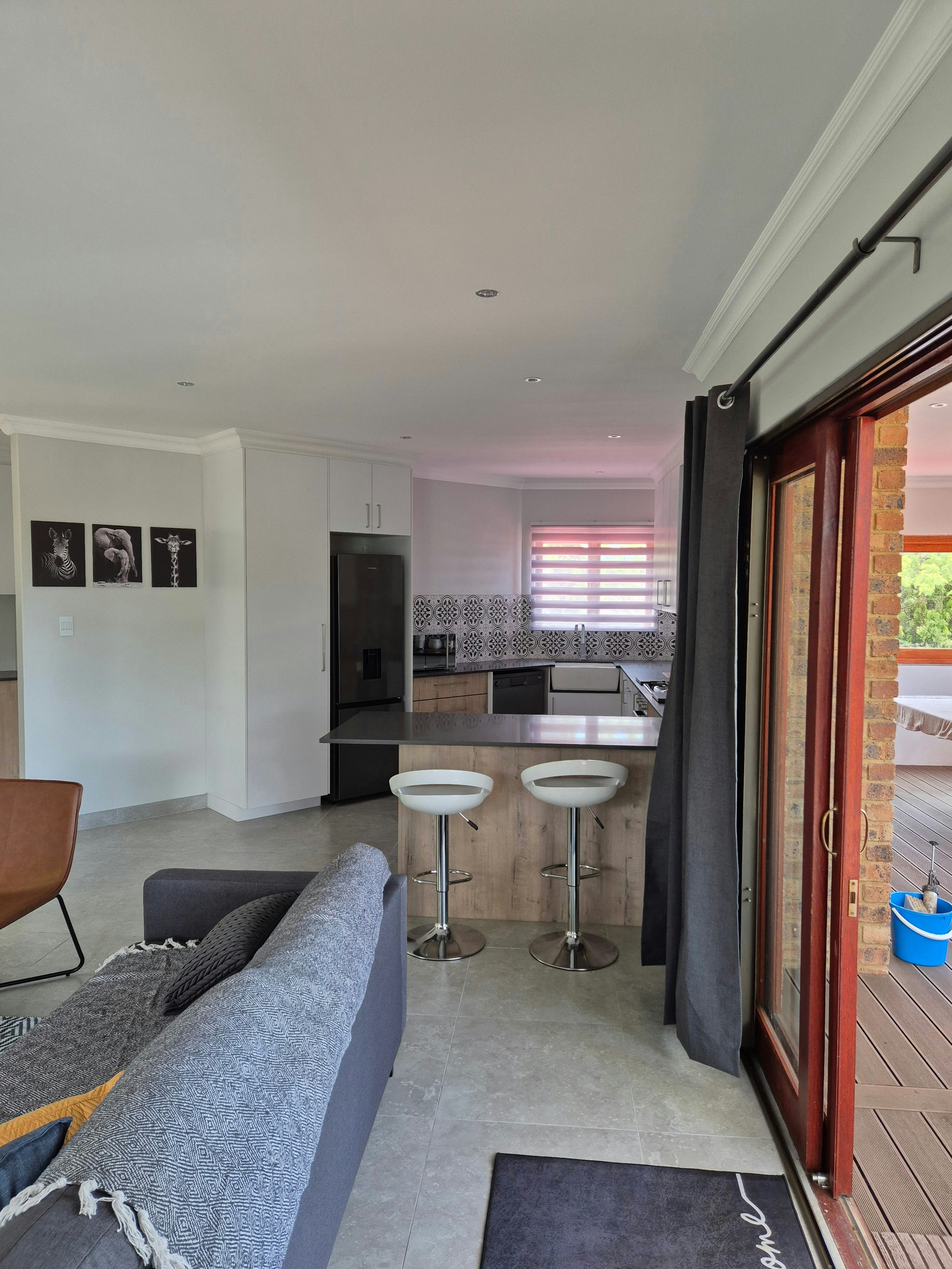 Sandy's Flat image no 8 of 25