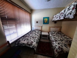 Gansbaai Accommodation at 85 on De Villiers | Viya