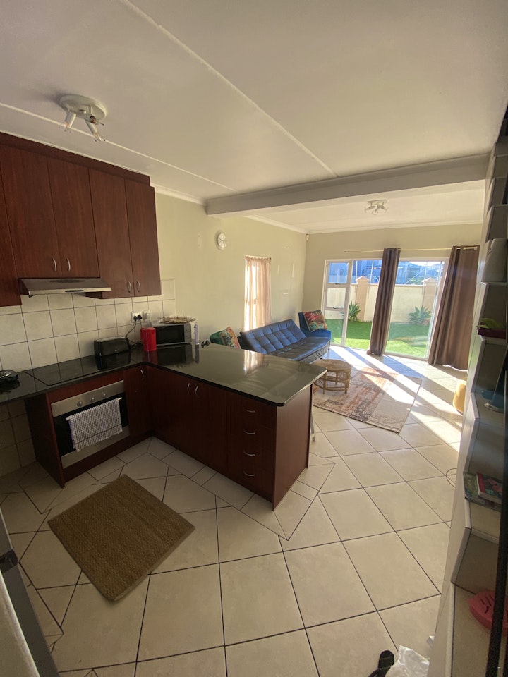 Southern Suburbs Accommodation at Townhouse By The Beach | Viya