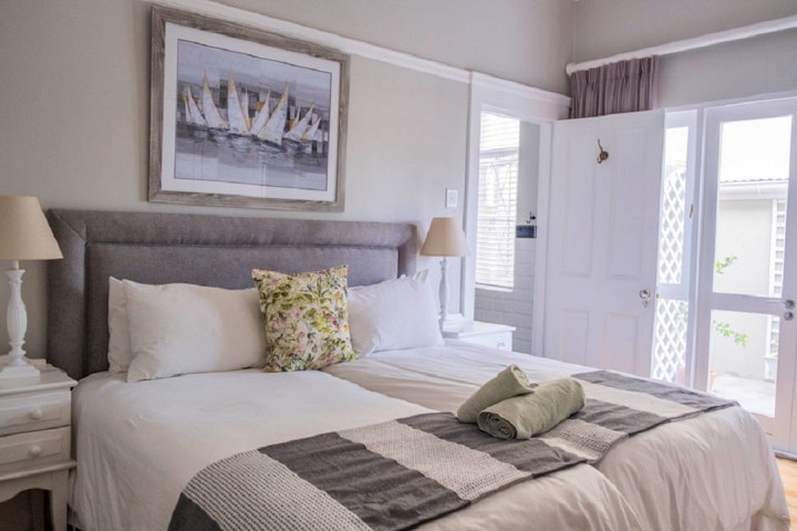 Gqeberha (Port Elizabeth) Accommodation at Conifer Beach House | Viya