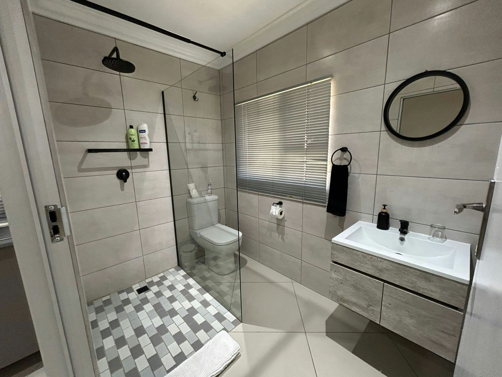 Menlyn Stay image no 2 of 15