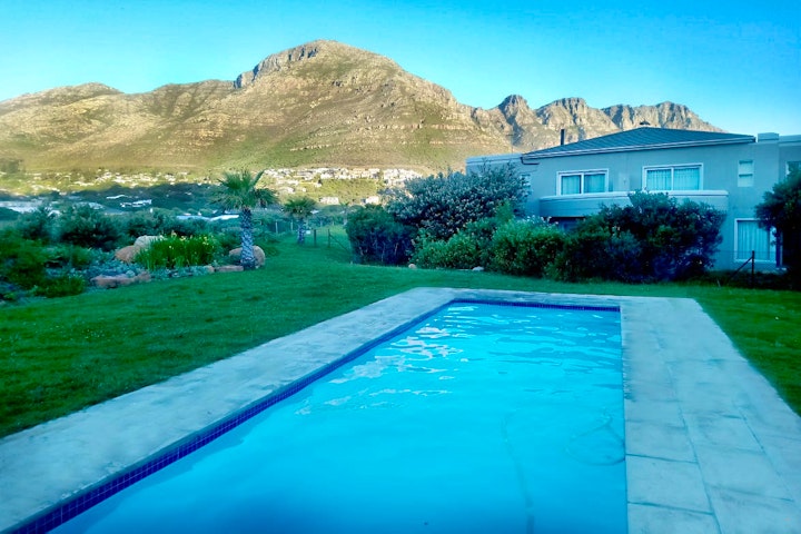 Cape Town Accommodation at Beach Club No. 1 | Viya