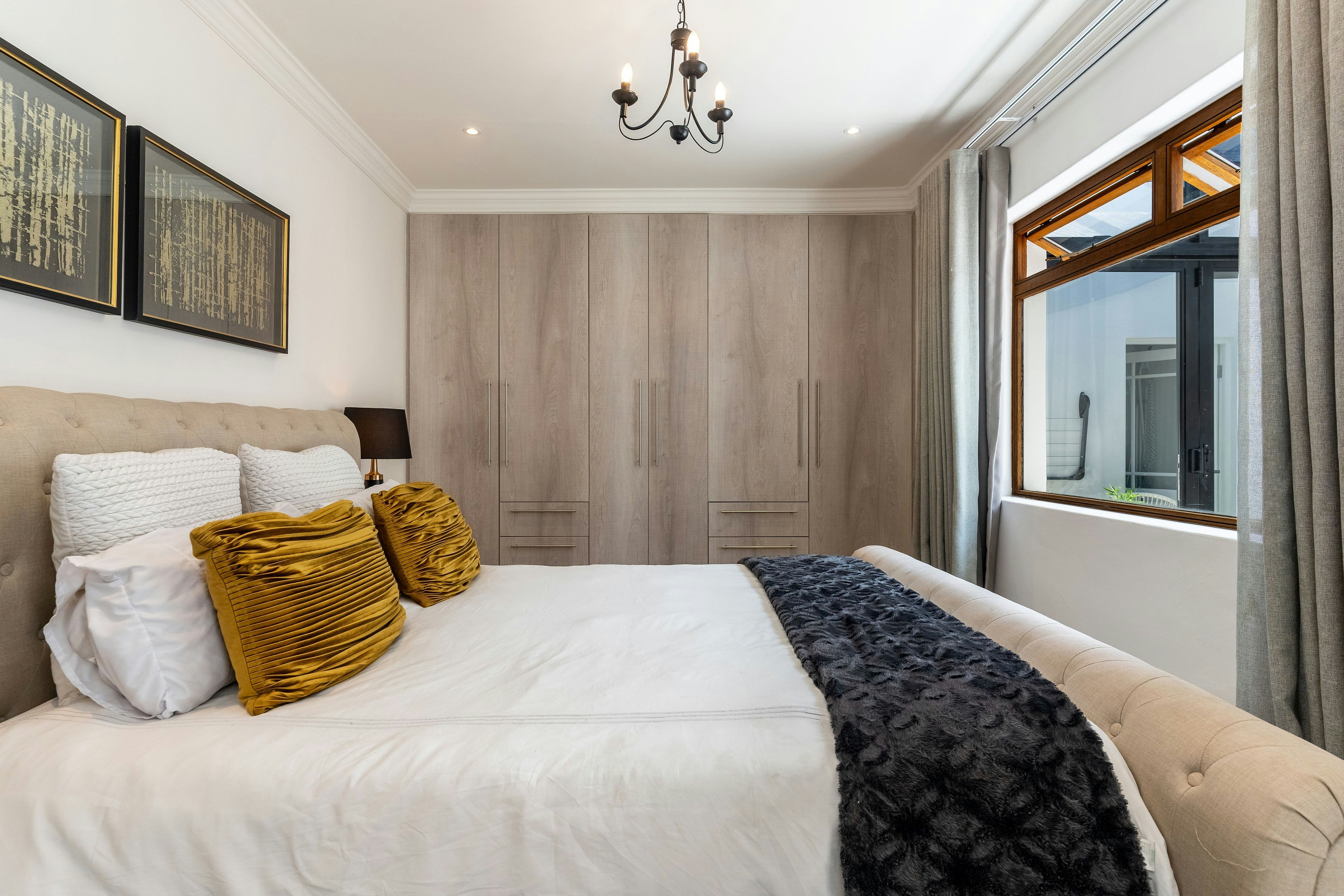Modern Rustic Gem at the Foot of Table Mountain image no 22 of 32