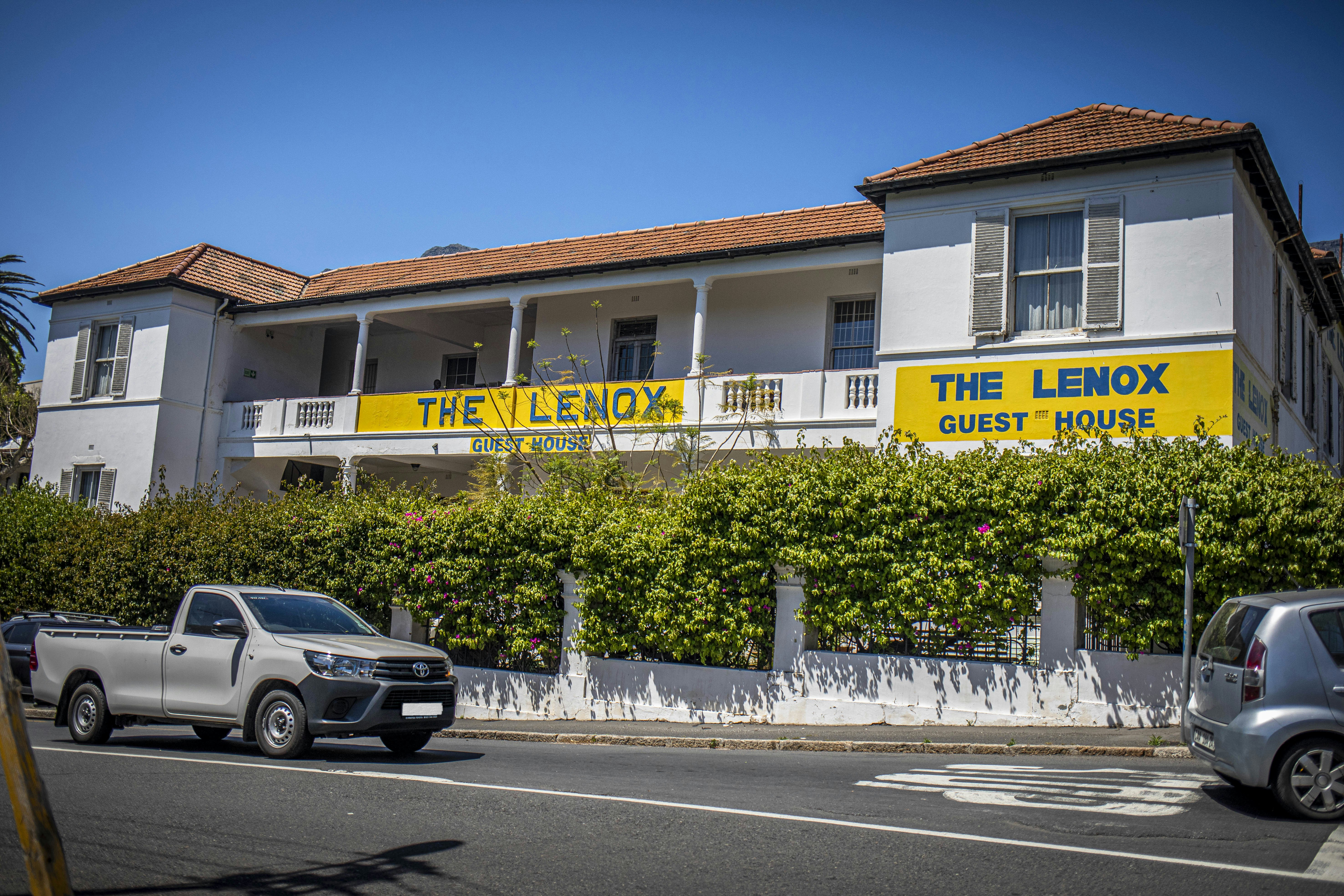 The Lenox Guesthouse LekkeSlaap