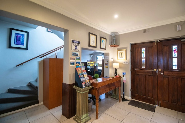 Cape Town Accommodation at Spring Tide Inn | Viya