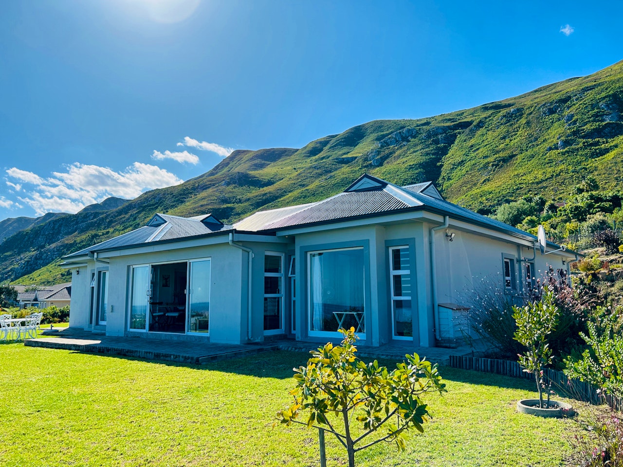 Hermanus Accommodation at  | Viya