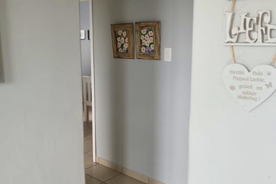 Jakaranda Holiday Flat 15