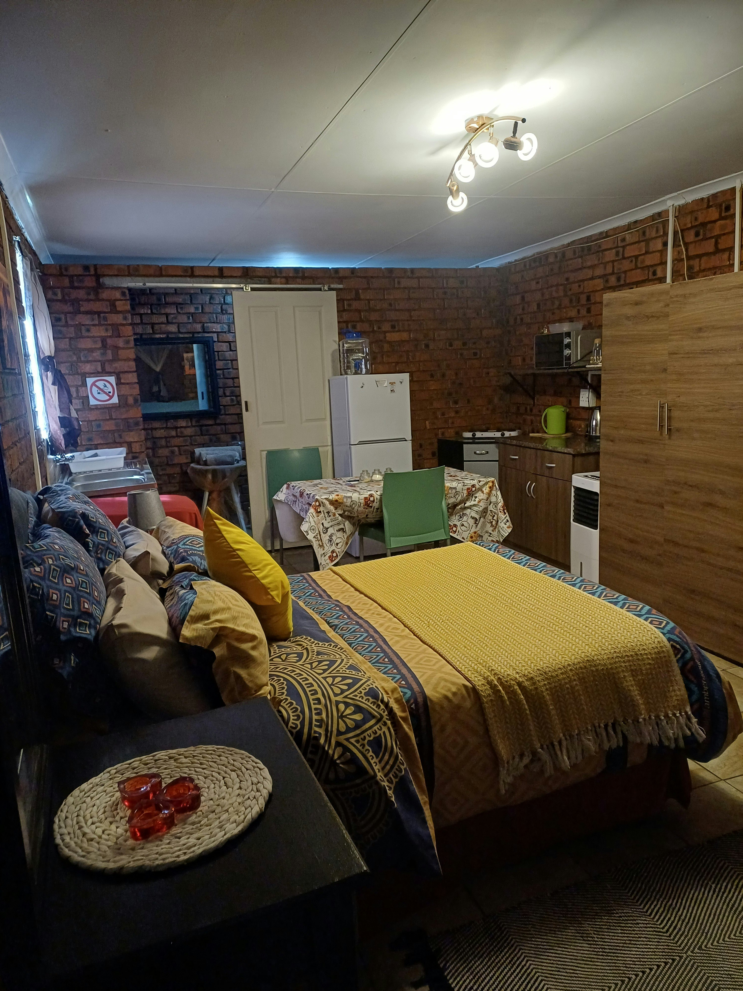 SHES Self-Catering image no 2 of 26