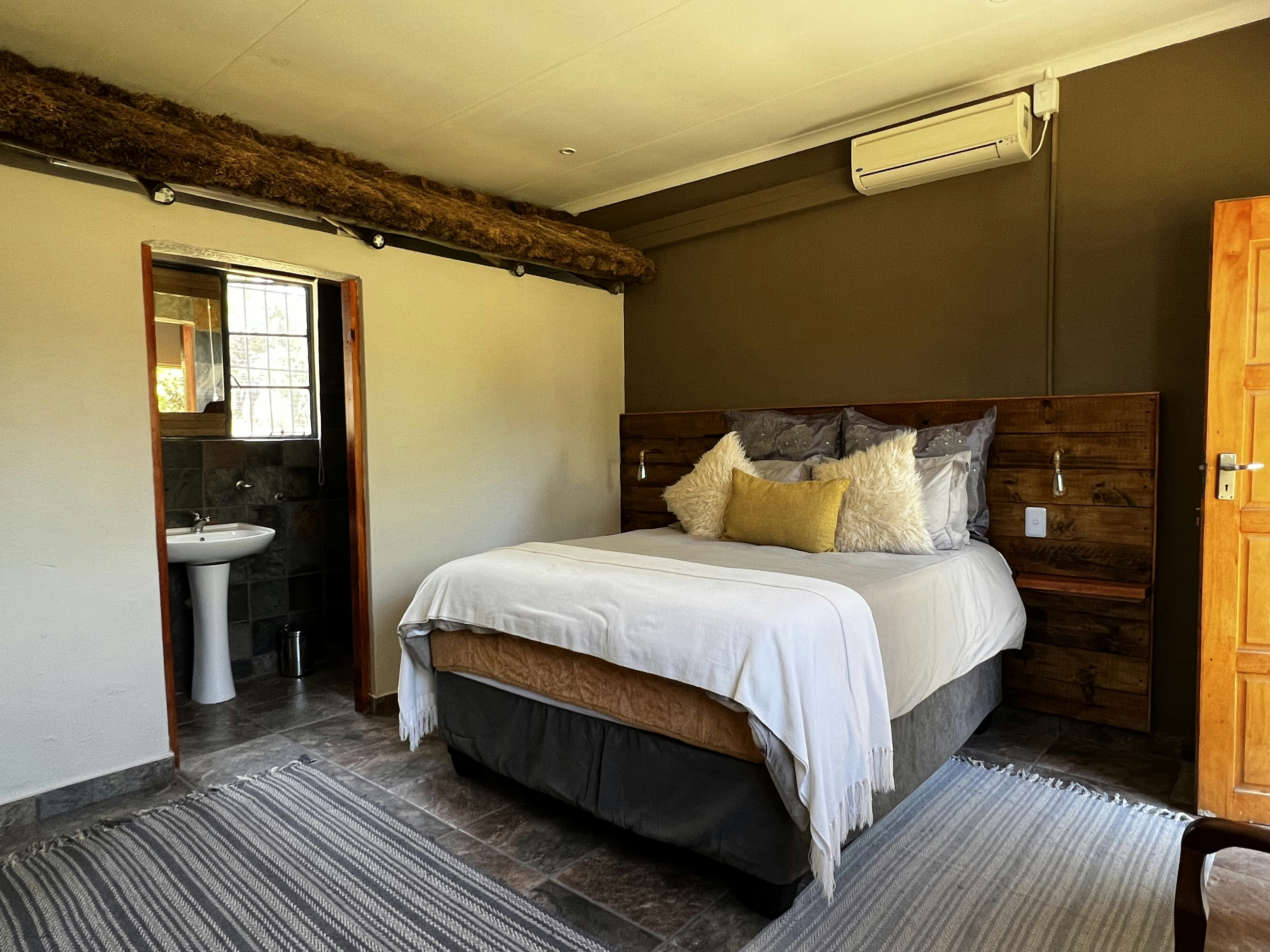 Rietfontein Guest & Safari Lodge | Rooms